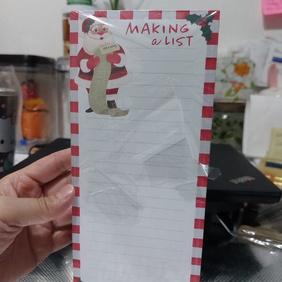 Making A List Santa List Notepad Magnet In The Back 100 Sheets - Picture 2 of 4